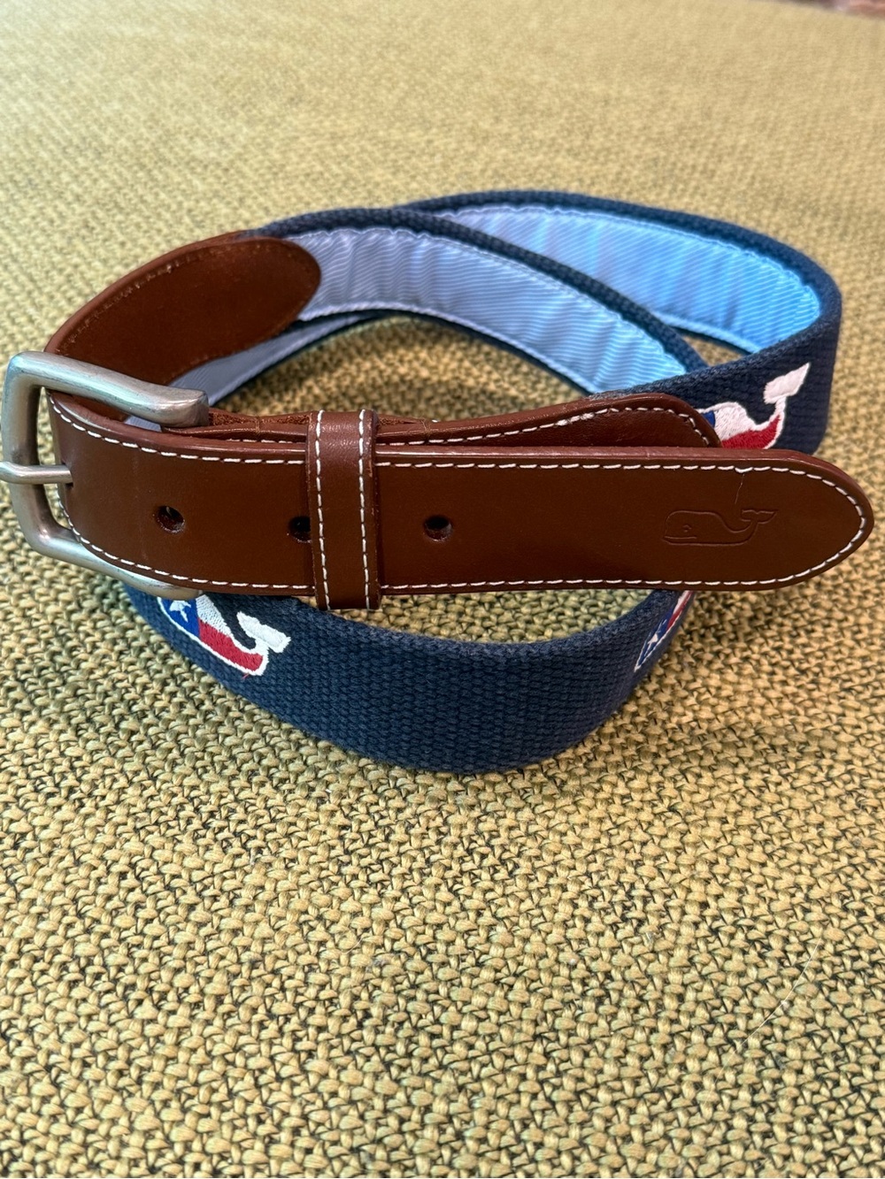 *Vineyard Vines Like New Texas Whale Print Belt Red White Blue Size 36